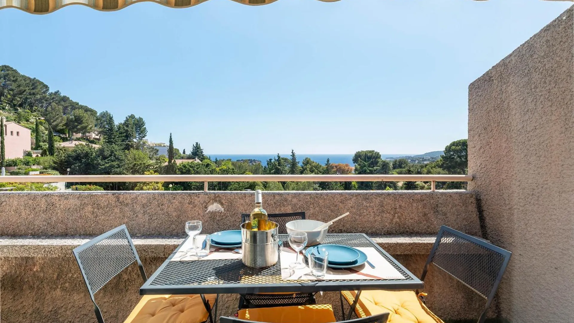 Le Neptune Cassis
