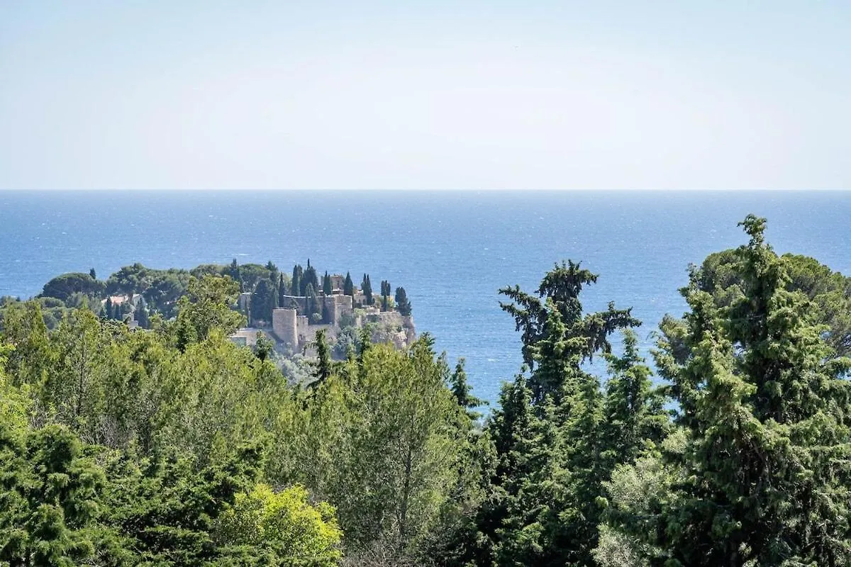 Le Neptune Cassis